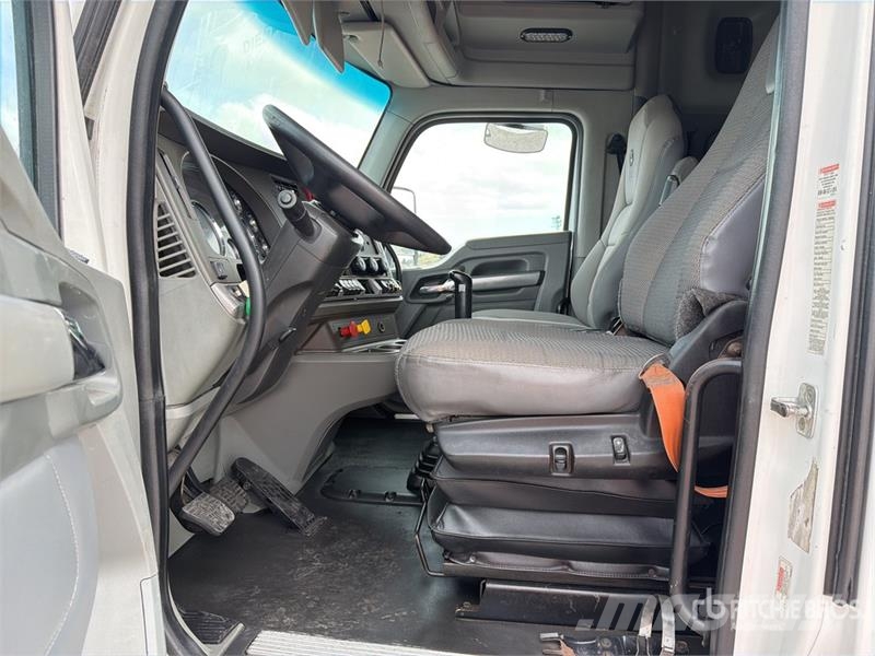 Kenworth T680 Motrici e Trattori Stradali