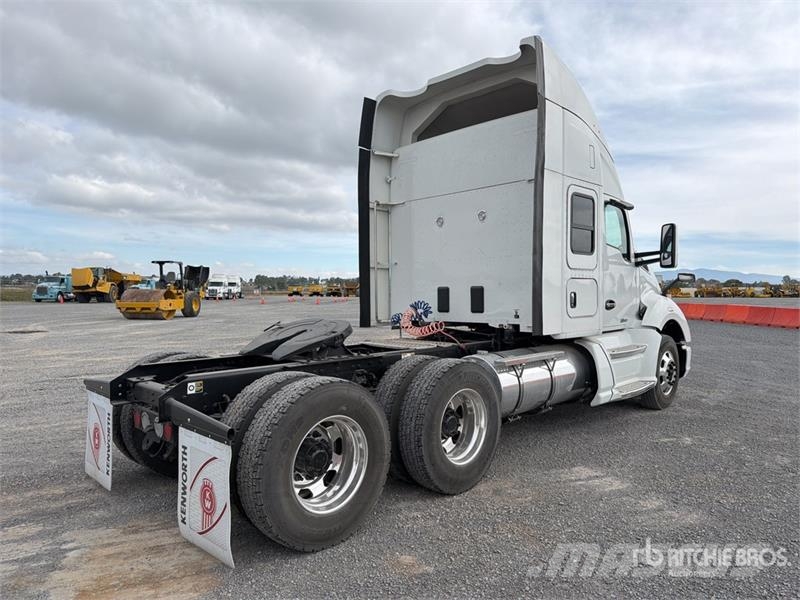 Kenworth T680 Motrici e Trattori Stradali