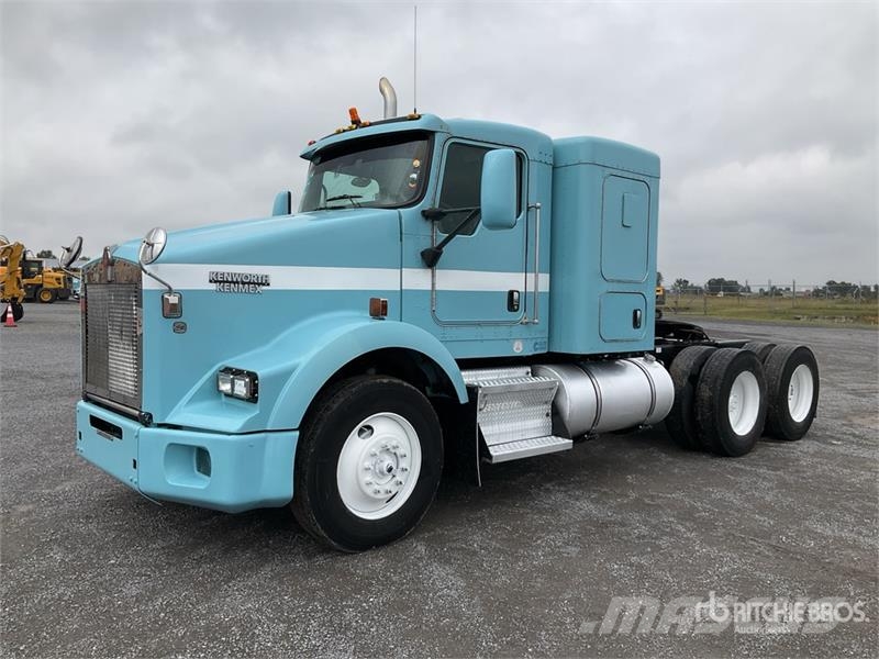 Kenworth T800 Тягачі