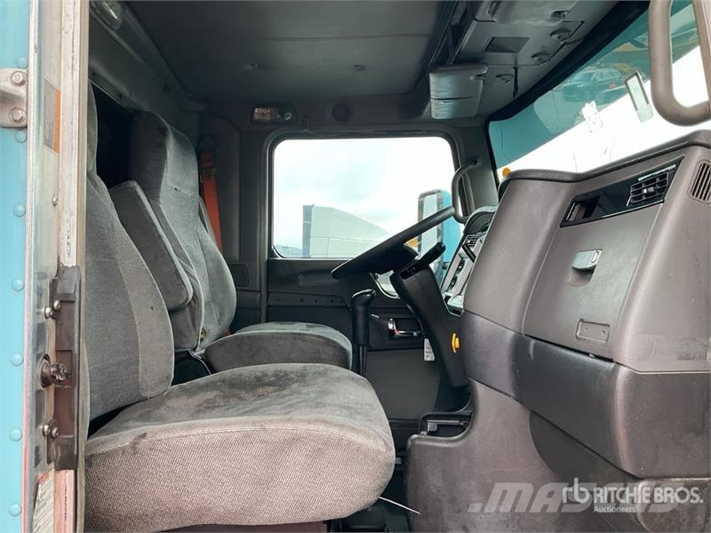 Kenworth T800 Тягачі