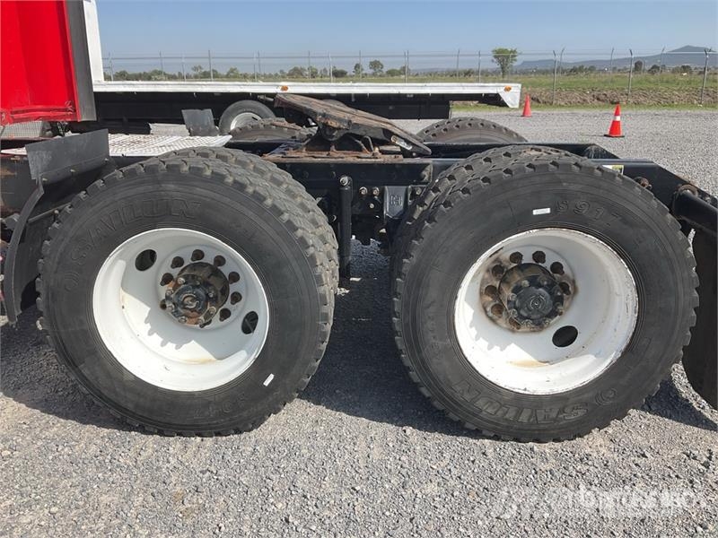 Kenworth T800 Vetopöytäautot
