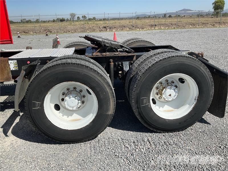 Kenworth T800 Vetopöytäautot