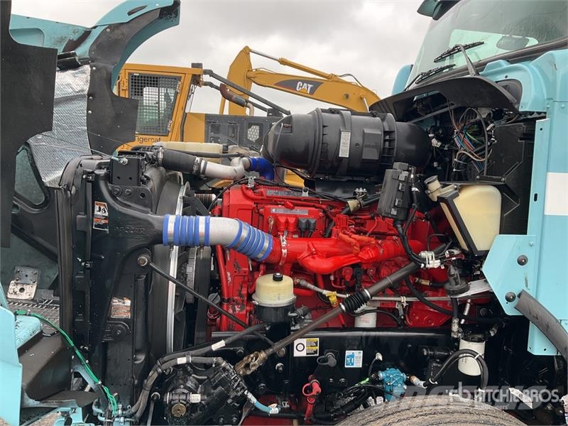 Kenworth T800 Тягачі