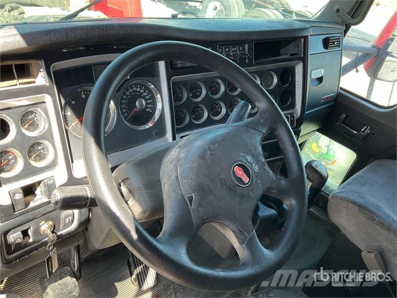 Kenworth T800 Vetopöytäautot