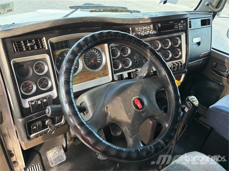 Kenworth T800 Naudoti vilkikai