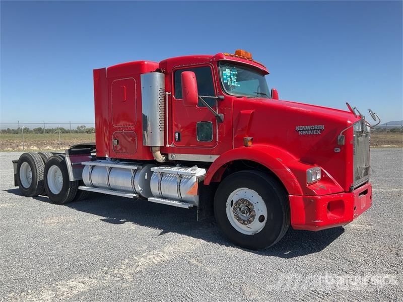 Kenworth T800 Vetopöytäautot