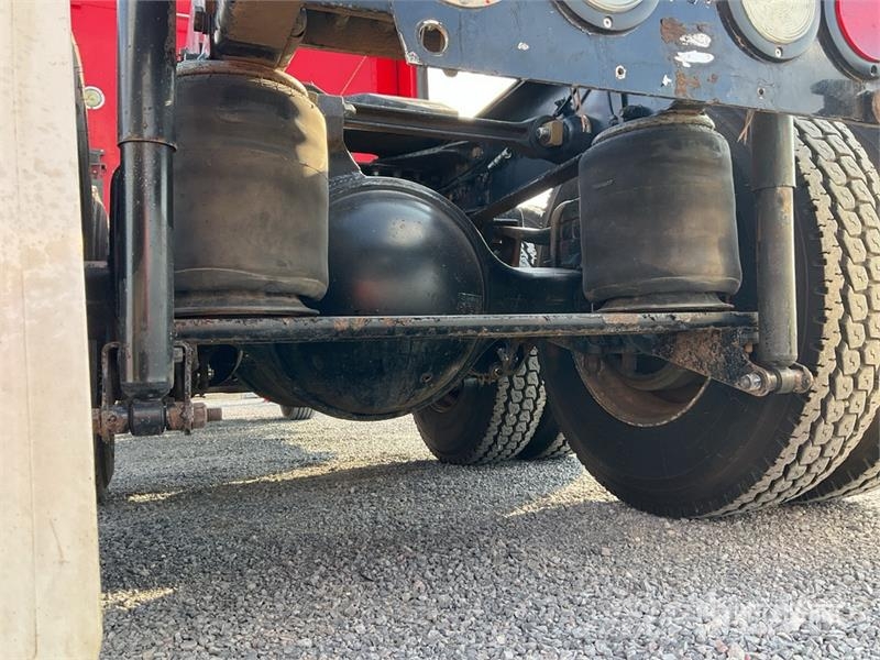 Kenworth T800 Vetopöytäautot