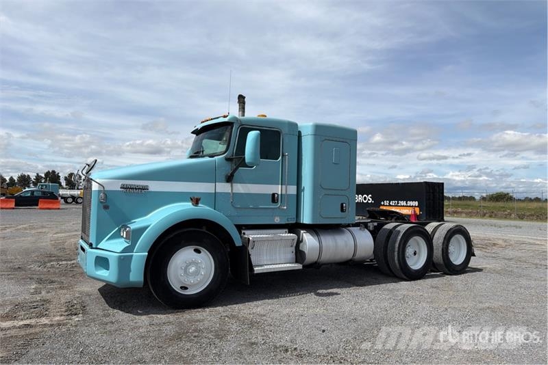 Kenworth T800 牵引车