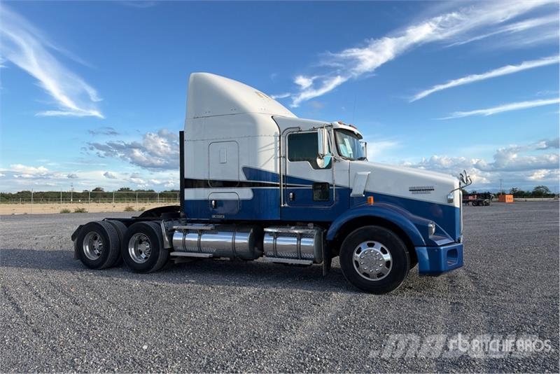 Kenworth T800 Naudoti vilkikai