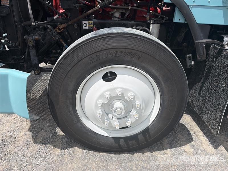 Kenworth T800 Sadulveokid