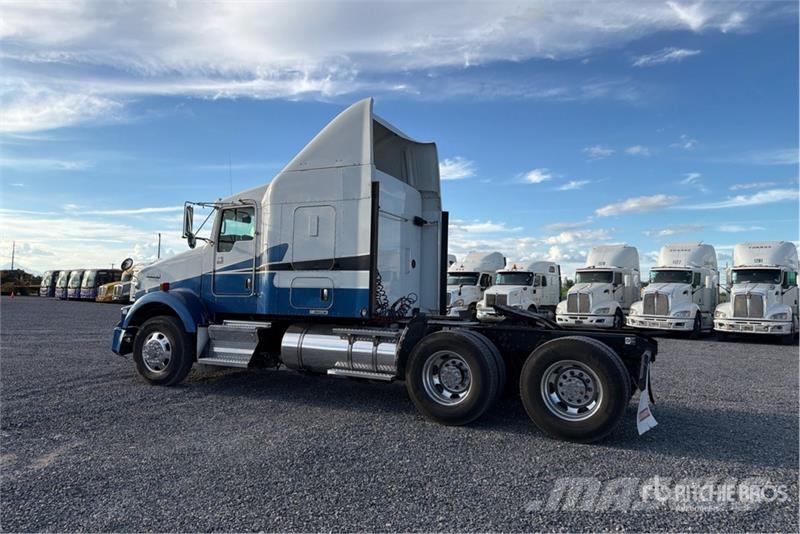 Kenworth T800 Naudoti vilkikai