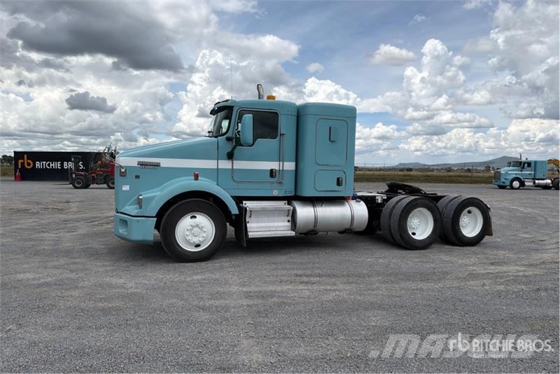 Kenworth T800 Sadulveokid