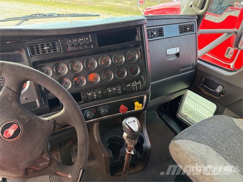 Kenworth T800 وحدات الجر