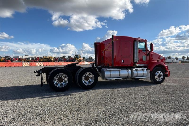 Kenworth T800 وحدات الجر