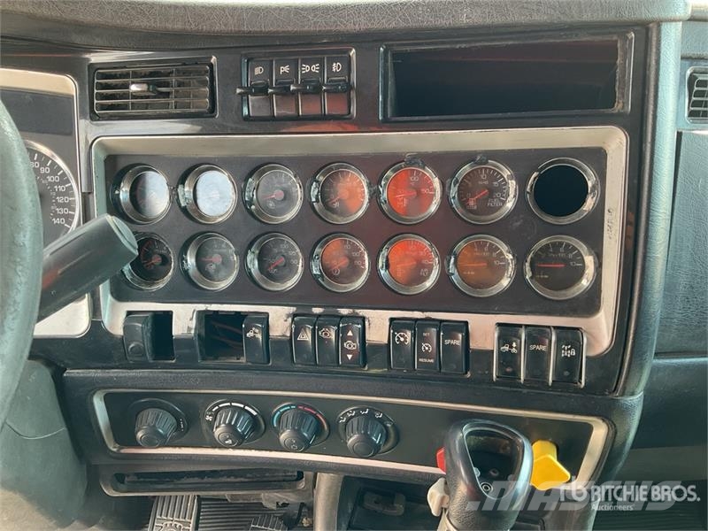Kenworth T800 وحدات الجر