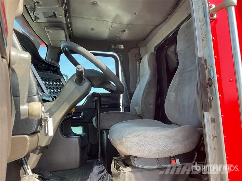 Kenworth T800 Vetopöytäautot