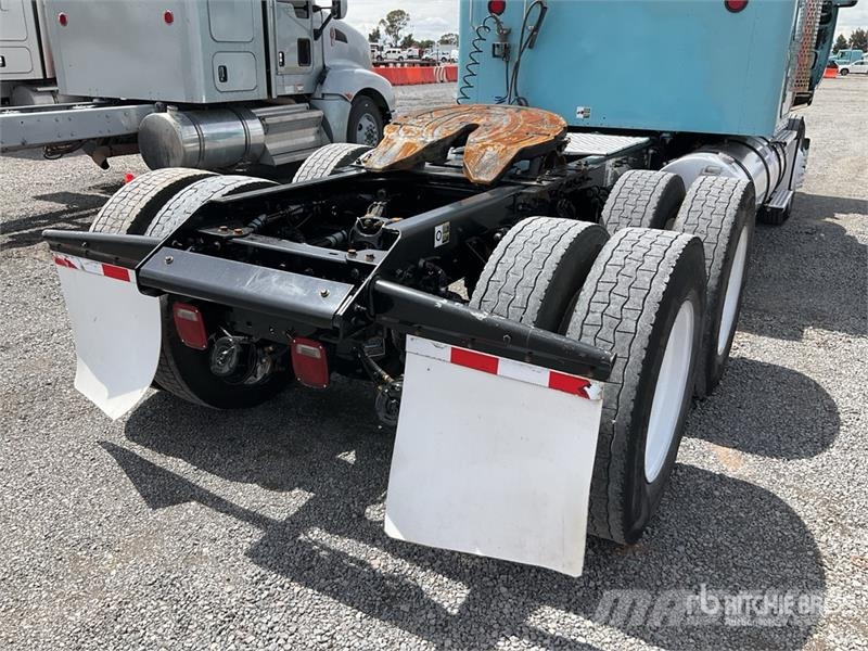 Kenworth T800 Sadulveokid