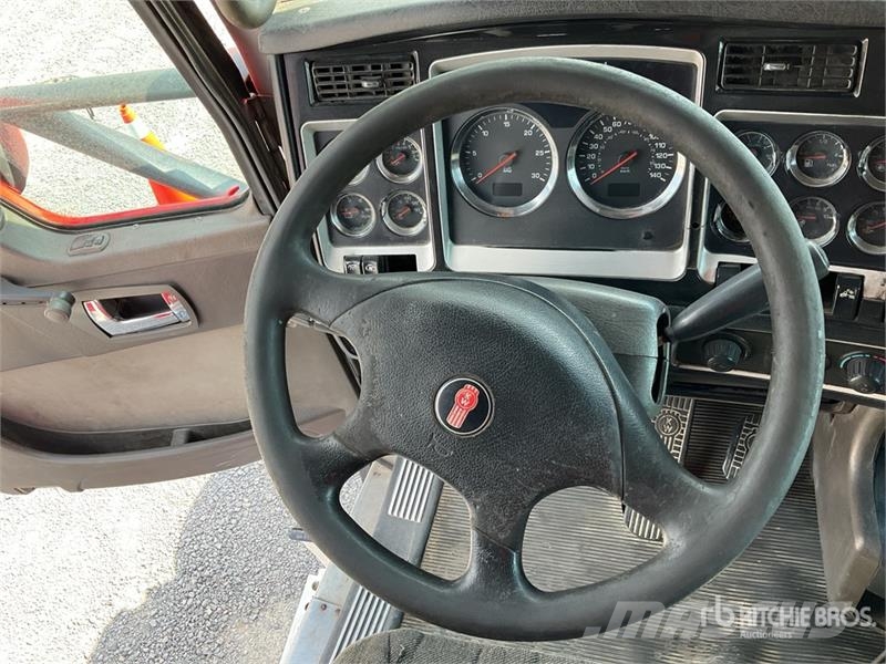 Kenworth T800 وحدات الجر