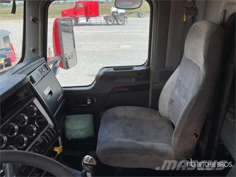 Kenworth T800 وحدات الجر