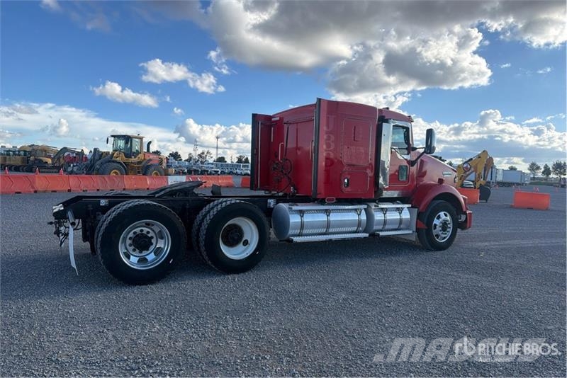 Kenworth T800 وحدات الجر