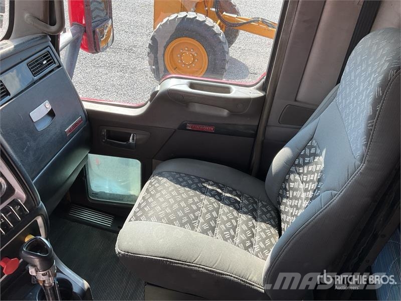 Kenworth T800 وحدات الجر