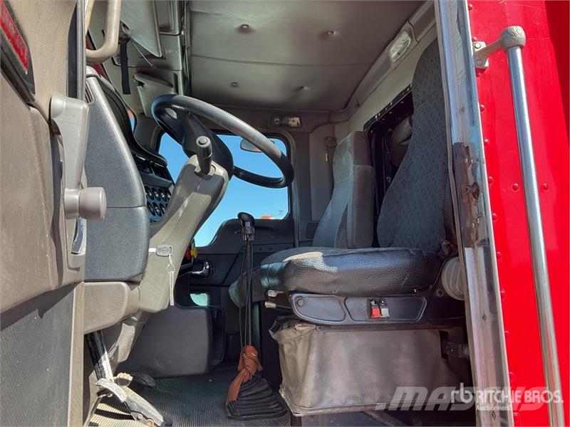 Kenworth T800 Vetopöytäautot
