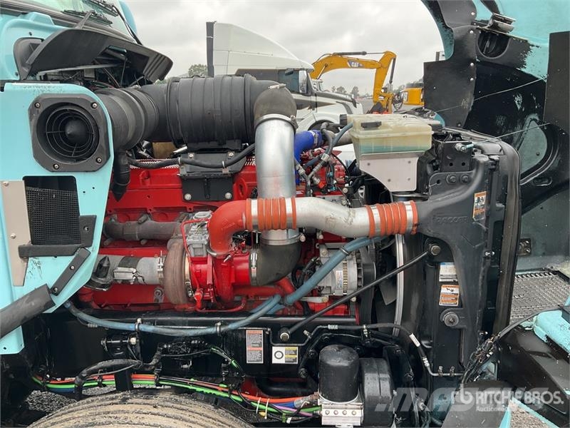 Kenworth T800 Тягачі