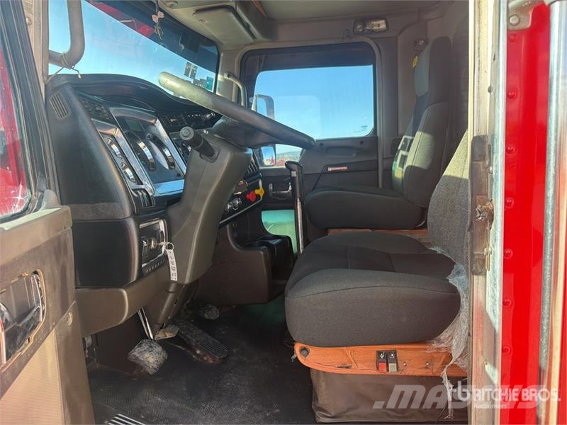 Kenworth T800 وحدات الجر
