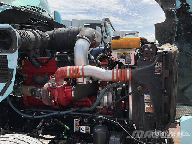 Kenworth T800 Sadulveokid