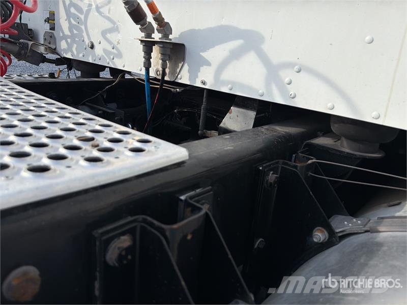 Kenworth T800 Naudoti vilkikai
