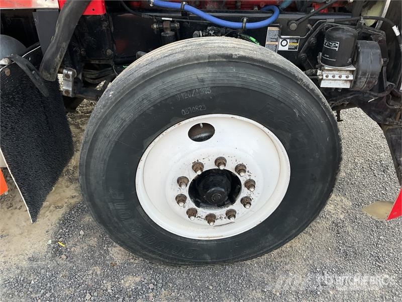 Kenworth T800 Truck Tractor Units