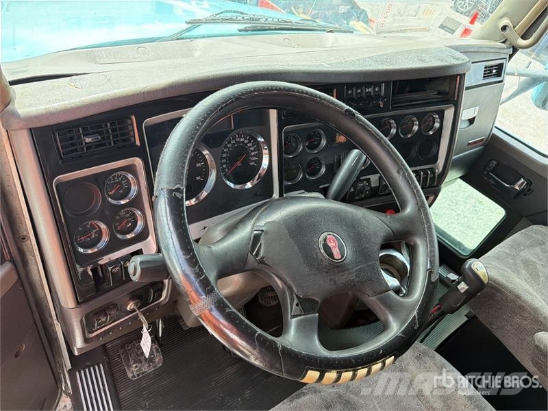 Kenworth T800 Trekkers