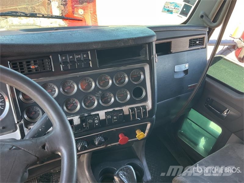 Kenworth T800 Vetopöytäautot
