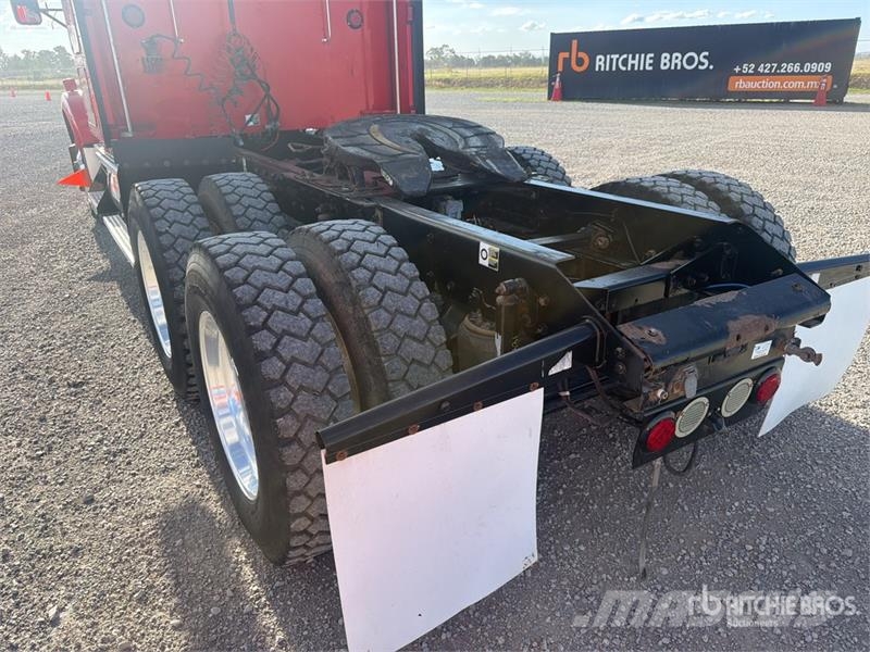 Kenworth T800 وحدات الجر