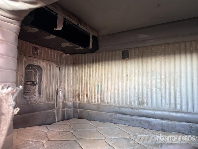 Kenworth T800 وحدات الجر