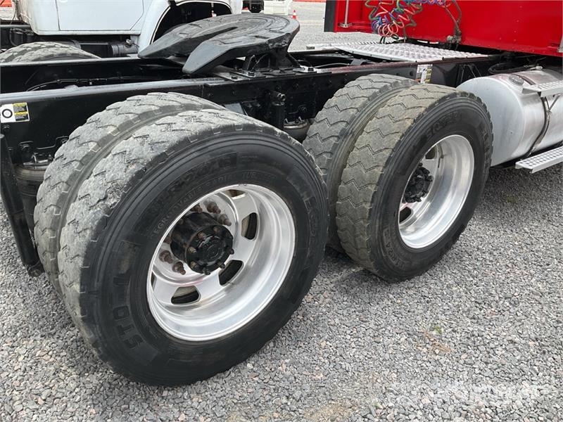 Kenworth T800 Vetopöytäautot