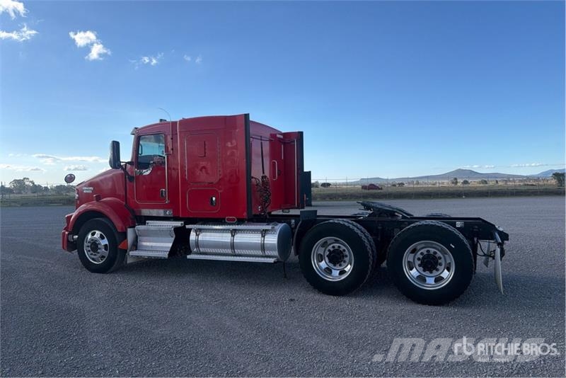 Kenworth T800 وحدات الجر