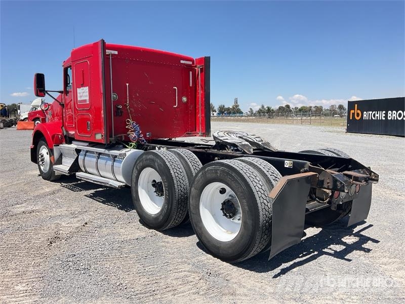 Kenworth T800 Vetopöytäautot