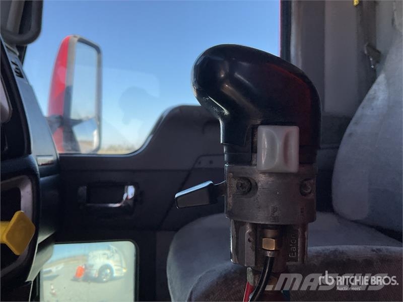 Kenworth T800 Vetopöytäautot
