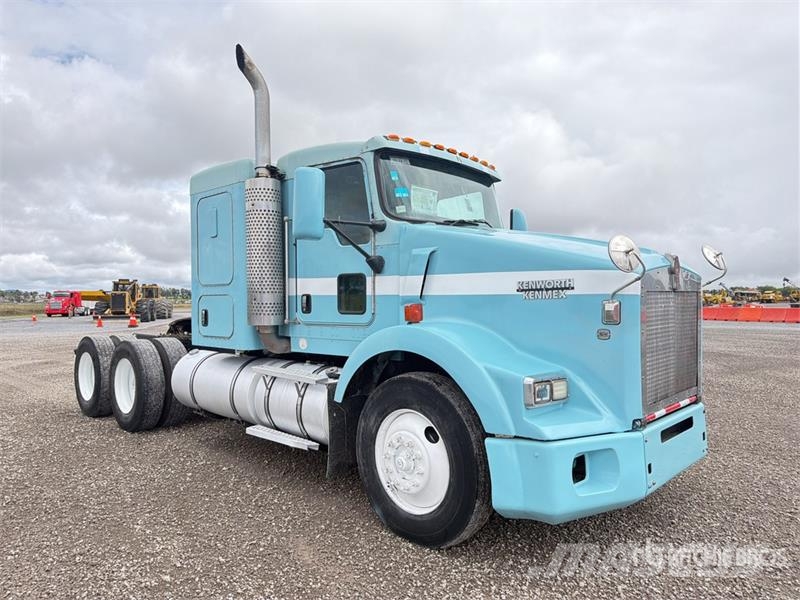 Kenworth T800 中古トラクターヘッド | トレーラーヘッド