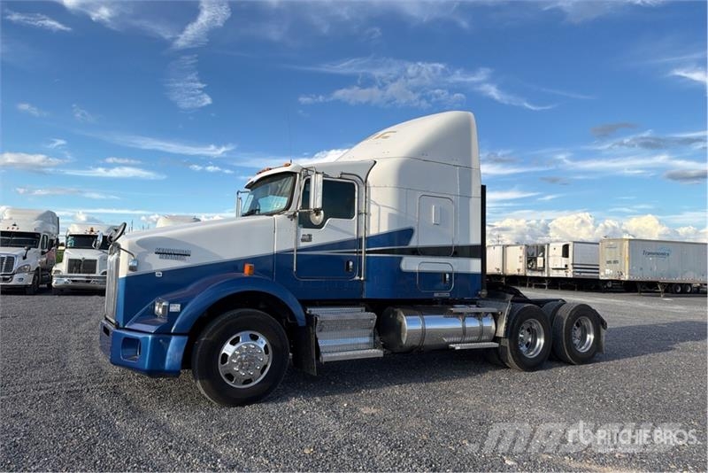 Kenworth T800 Naudoti vilkikai