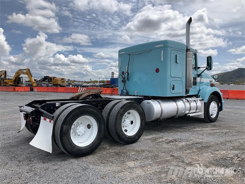 Kenworth T800 Sadulveokid