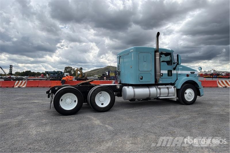Kenworth T800 Sadulveokid