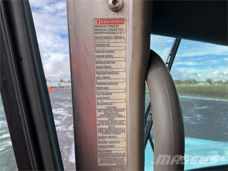 Kenworth T800 中古トラクターヘッド | トレーラーヘッド