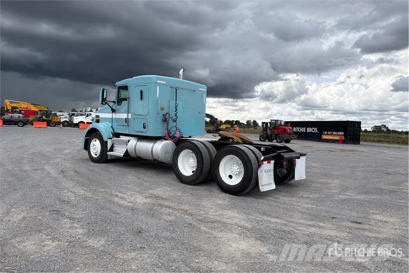 Kenworth T800 Sadulveokid