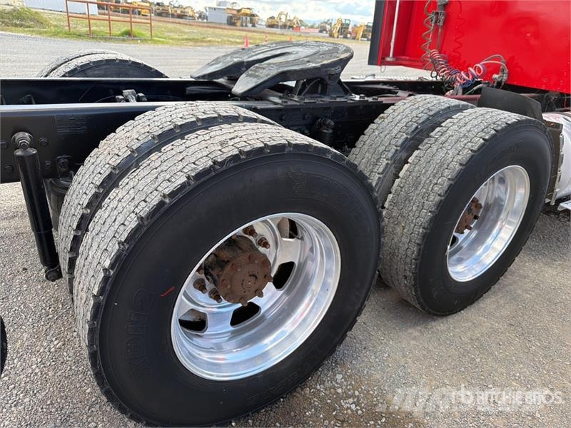 Kenworth T800 وحدات الجر