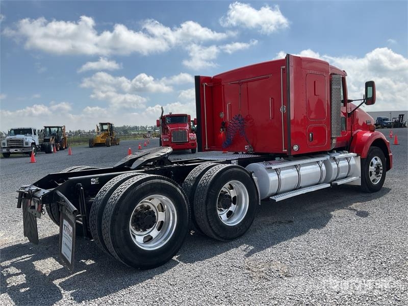 Kenworth T800 وحدات الجر