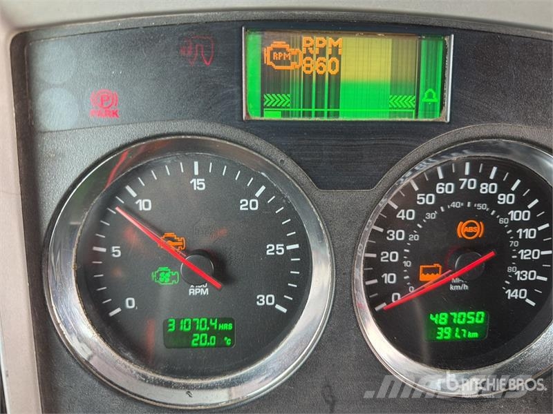 Kenworth T800 Tractor Units