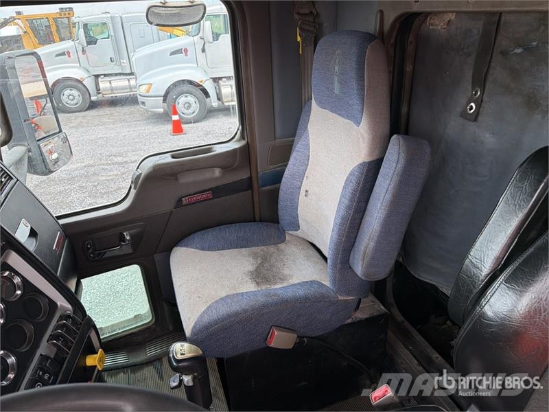 Kenworth T800 Naudoti vilkikai