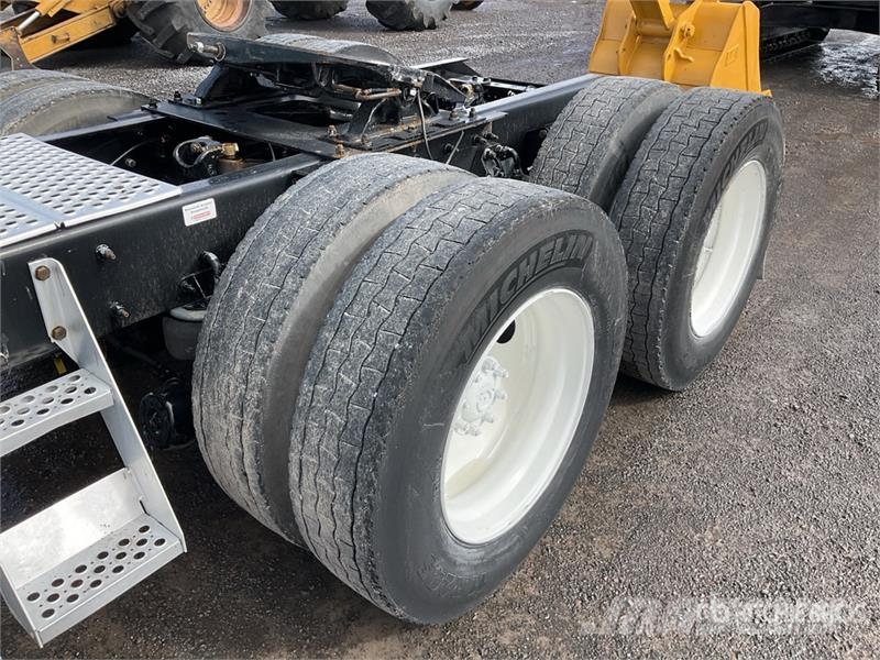 Kenworth T800 中古トラクターヘッド | トレーラーヘッド
